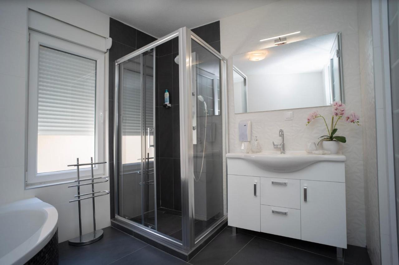 Urban Suites & Apartments Мостар Екстериор снимка